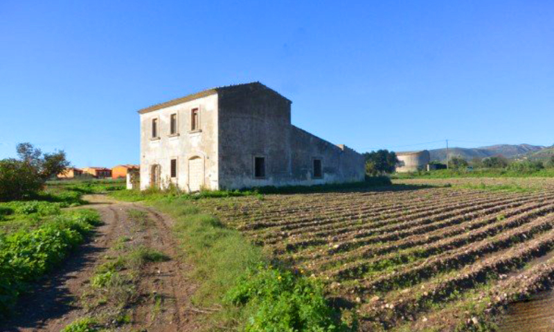 RIF. 581 – CASEGGIATO NOBILIARE DI CAMPAGNA RIF. 581 – CASEGGIATO NOBILIARE DI CAMPAGNA