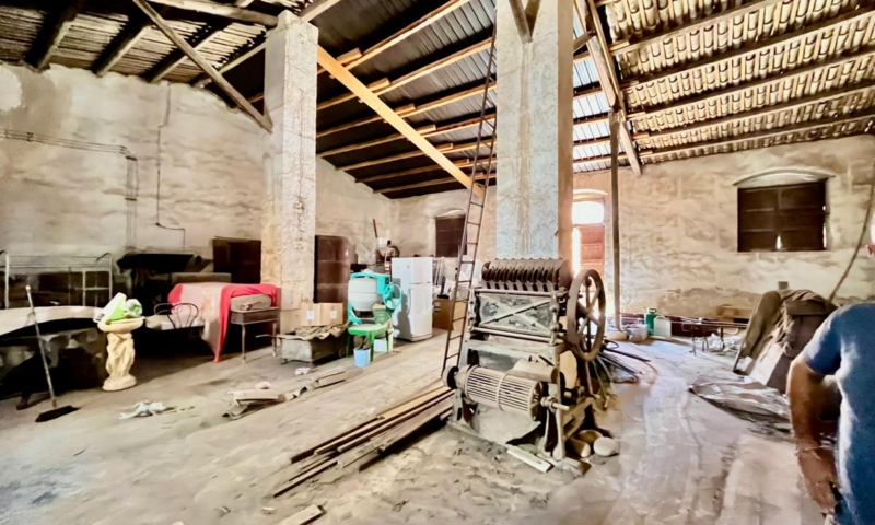 RIF. 674 MAGAZZINO “THE LOFT” RIF. 674 MAGAZZINO “THE LOFT”