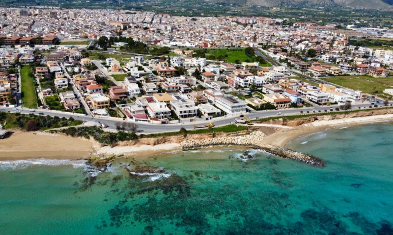 RIF. 689 – IMMOBILE PLURI ABITATIVO FRONTE MARE RIF. 689 – IMMOBILE PLURI ABITATIVO FRONTE MARE