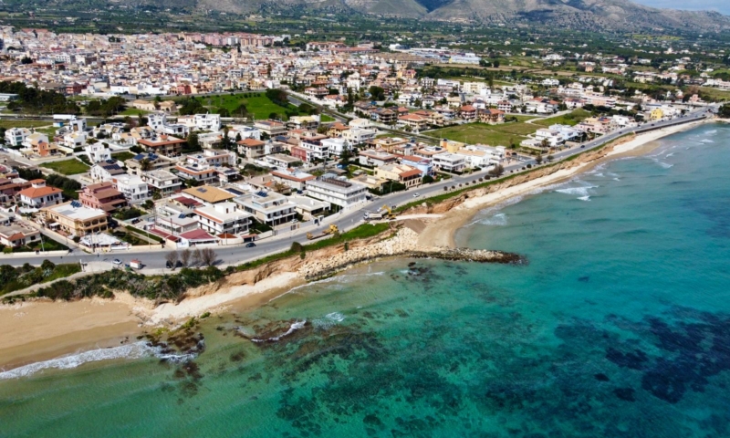 RIF. 689 – IMMOBILE PLURI ABITATIVO FRONTE MARE RIF. 689 – IMMOBILE PLURI ABITATIVO FRONTE MARE