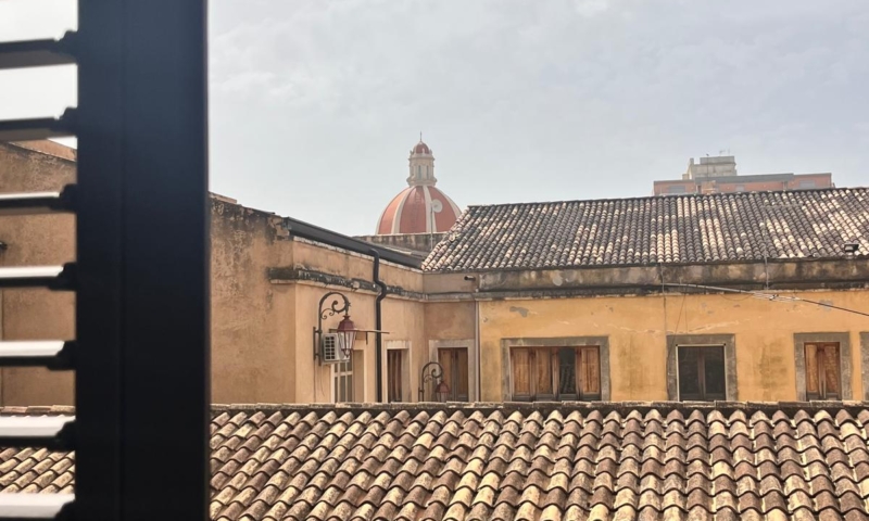 RIF 690 – APPARTAMENTO DELLA PIAZZA UMBERTO I RIF 690 – APPARTAMENTO DELLA PIAZZA UMBERTO I