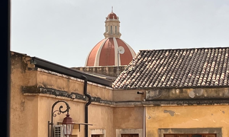 RIF 690 – APPARTAMENTO DELLA PIAZZA UMBERTO I RIF 690 – APPARTAMENTO DELLA PIAZZA UMBERTO I
