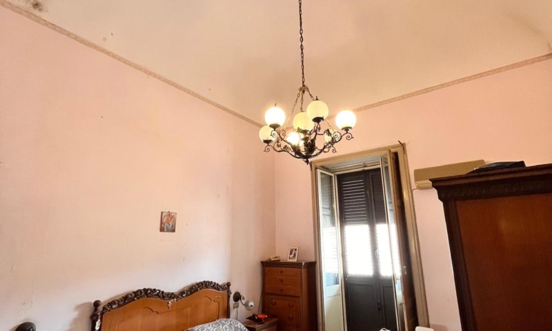 RIF 690 – APPARTAMENTO DELLA PIAZZA UMBERTO I RIF 690 – APPARTAMENTO DELLA PIAZZA UMBERTO I