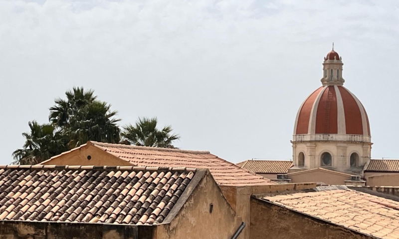 RIF 690 – APPARTAMENTO DELLA PIAZZA UMBERTO I RIF 690 – APPARTAMENTO DELLA PIAZZA UMBERTO I