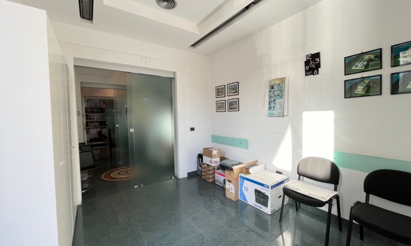 RIF. 695 – PALAZZO ROMA RIF. 695 – PALAZZO ROMA