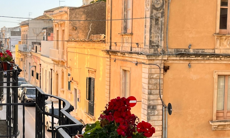 RIF. 699 – APPARTAMENTO ROMA RIF. 699 – APPARTAMENTO ROMA