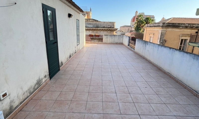 RIF. 699 – APPARTAMENTO ROMA RIF. 699 – APPARTAMENTO ROMA