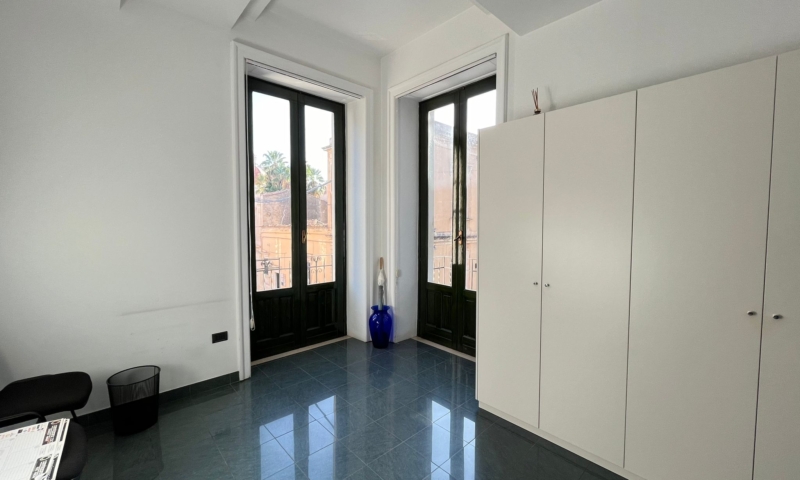 RIF. 695 – PALAZZO ROMA RIF. 695 – PALAZZO ROMA