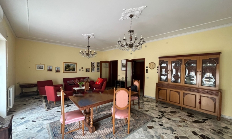 RIF. 696 – APPARTAMENTO DEL VIALE LIDO RIF. 696 – APPARTAMENTO DEL VIALE LIDO
