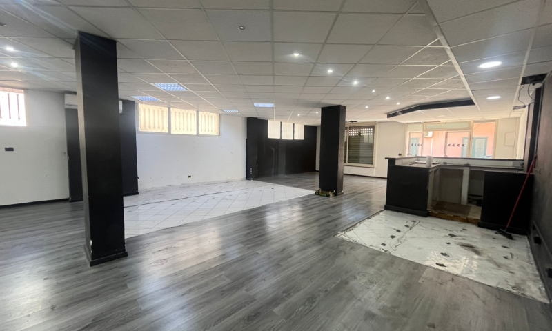 RIF. 697 – LOCALE COMMERCIALE RIF. 697 – LOCALE COMMERCIALE