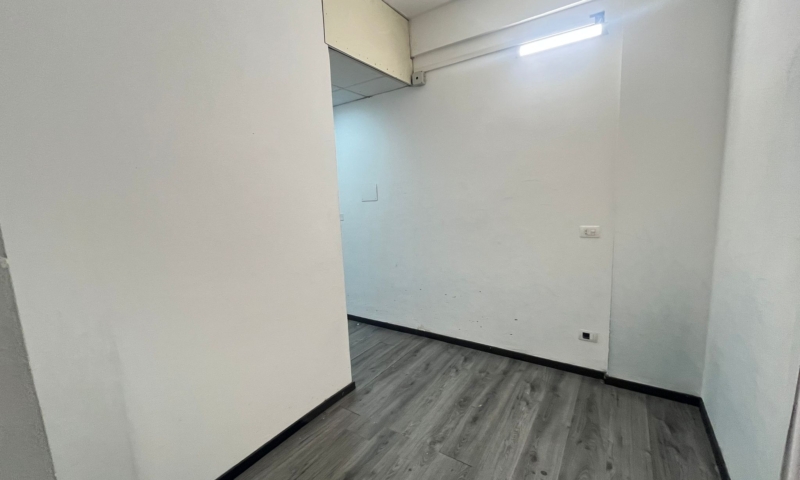 RIF. 697 – LOCALE COMMERCIALE RIF. 697 – LOCALE COMMERCIALE