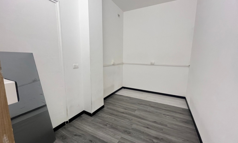 RIF. 697 – LOCALE COMMERCIALE RIF. 697 – LOCALE COMMERCIALE