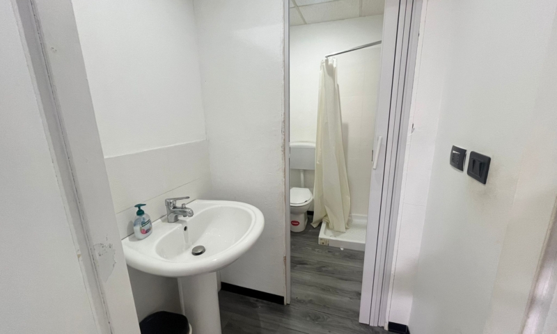 RIF. 697 – LOCALE COMMERCIALE RIF. 697 – LOCALE COMMERCIALE