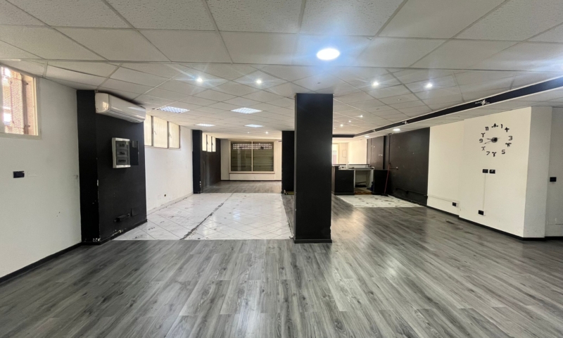 RIF. 697 – LOCALE COMMERCIALE RIF. 697 – LOCALE COMMERCIALE