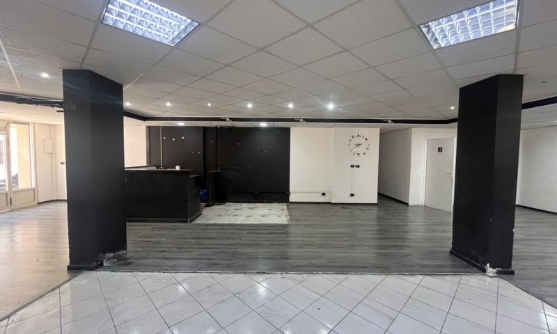 RIF. 697 – LOCALE COMMERCIALE RIF. 697 – LOCALE COMMERCIALE