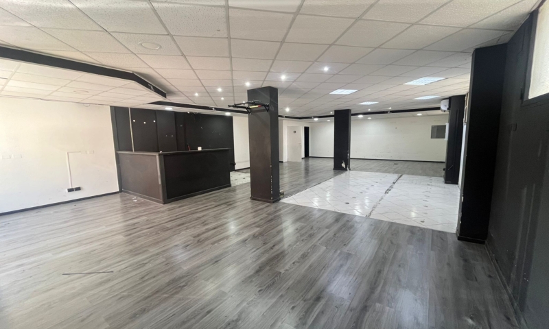 RIF. 697 – LOCALE COMMERCIALE RIF. 697 – LOCALE COMMERCIALE