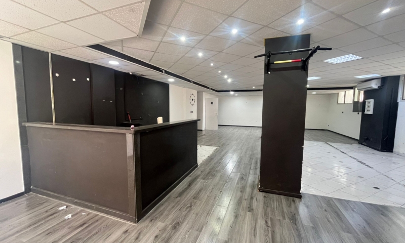 RIF. 697 – LOCALE COMMERCIALE RIF. 697 – LOCALE COMMERCIALE