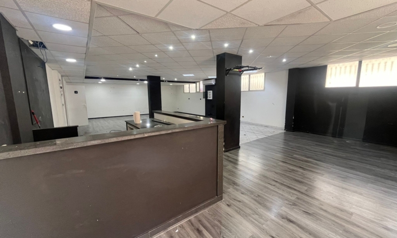 RIF. 697 – LOCALE COMMERCIALE RIF. 697 – LOCALE COMMERCIALE