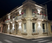 RIF. 695 – PALAZZO ROMA