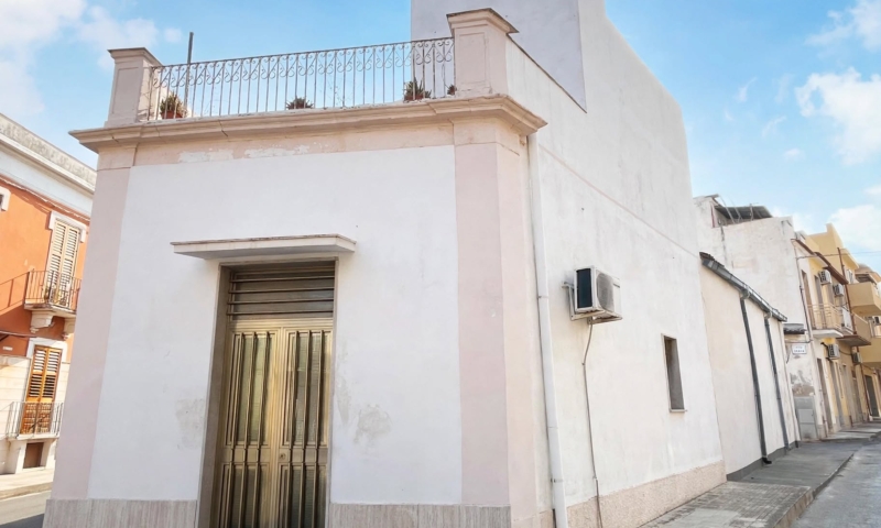 RIF. 700 – RESIDENZA COLOMBO RIF. 700 – RESIDENZA COLOMBO