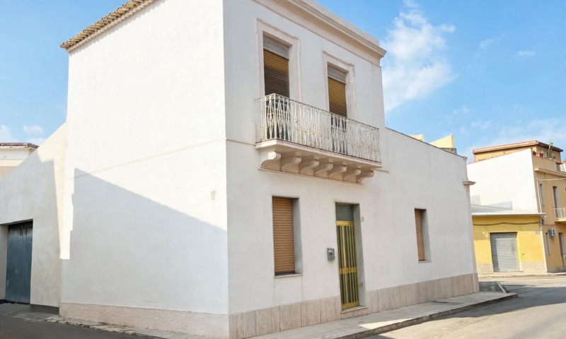 RIF. 700 – RESIDENZA COLOMBO RIF. 700 – RESIDENZA COLOMBO