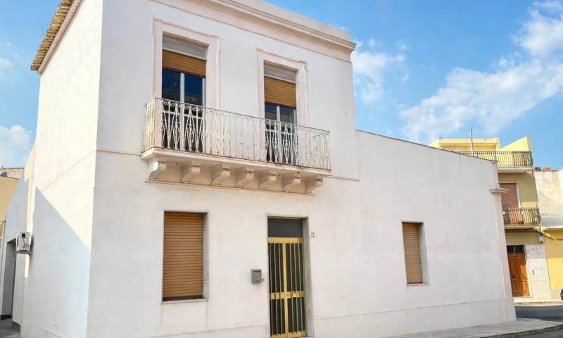 RIF. 700 – RESIDENZA COLOMBO RIF. 700 – RESIDENZA COLOMBO
