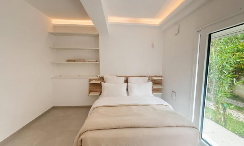 RIF. 702 – VILLA FRONTE MARE CON ACCESSO DIRETTO AL MARE RIF. 702 – VILLA FRONTE MARE CON ACCESSO DIRETTO AL MARE