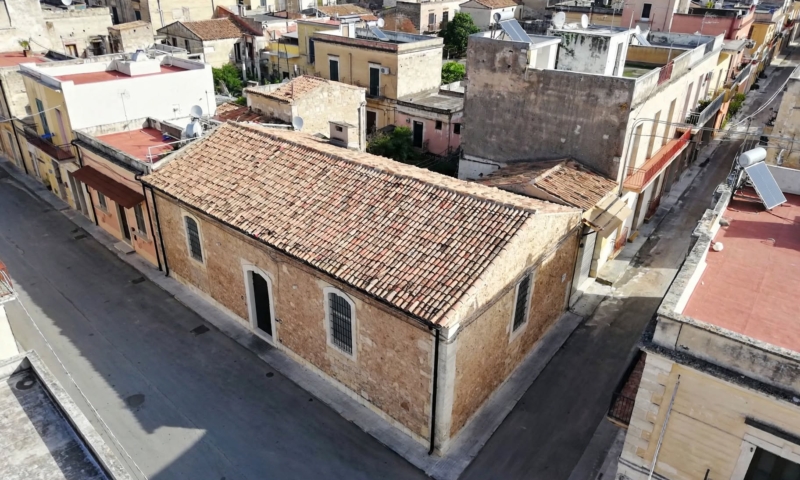 RIF. 701 – LOCALE MAMELI RIF. 701 – LOCALE MAMELI