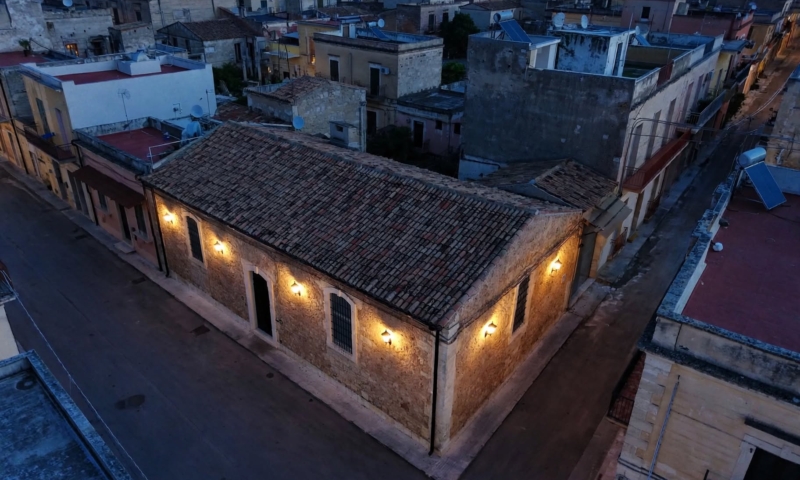 RIF. 701 – LOCALE MAMELI RIF. 701 – LOCALE MAMELI