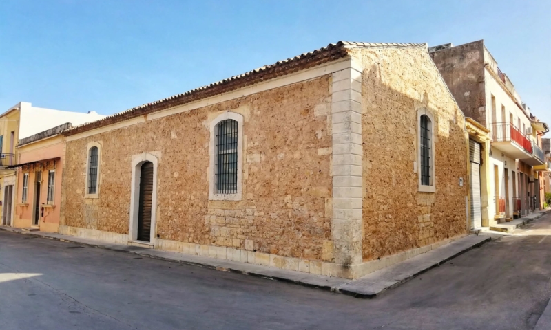 RIF. 701 – LOCALE MAMELI RIF. 701 – LOCALE MAMELI